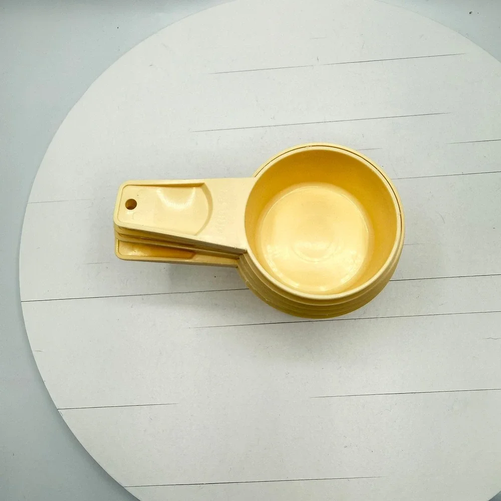 Vintage Tupperware Harvest Yellow Measuring Cups Set of 4 Nesting Retro 70s